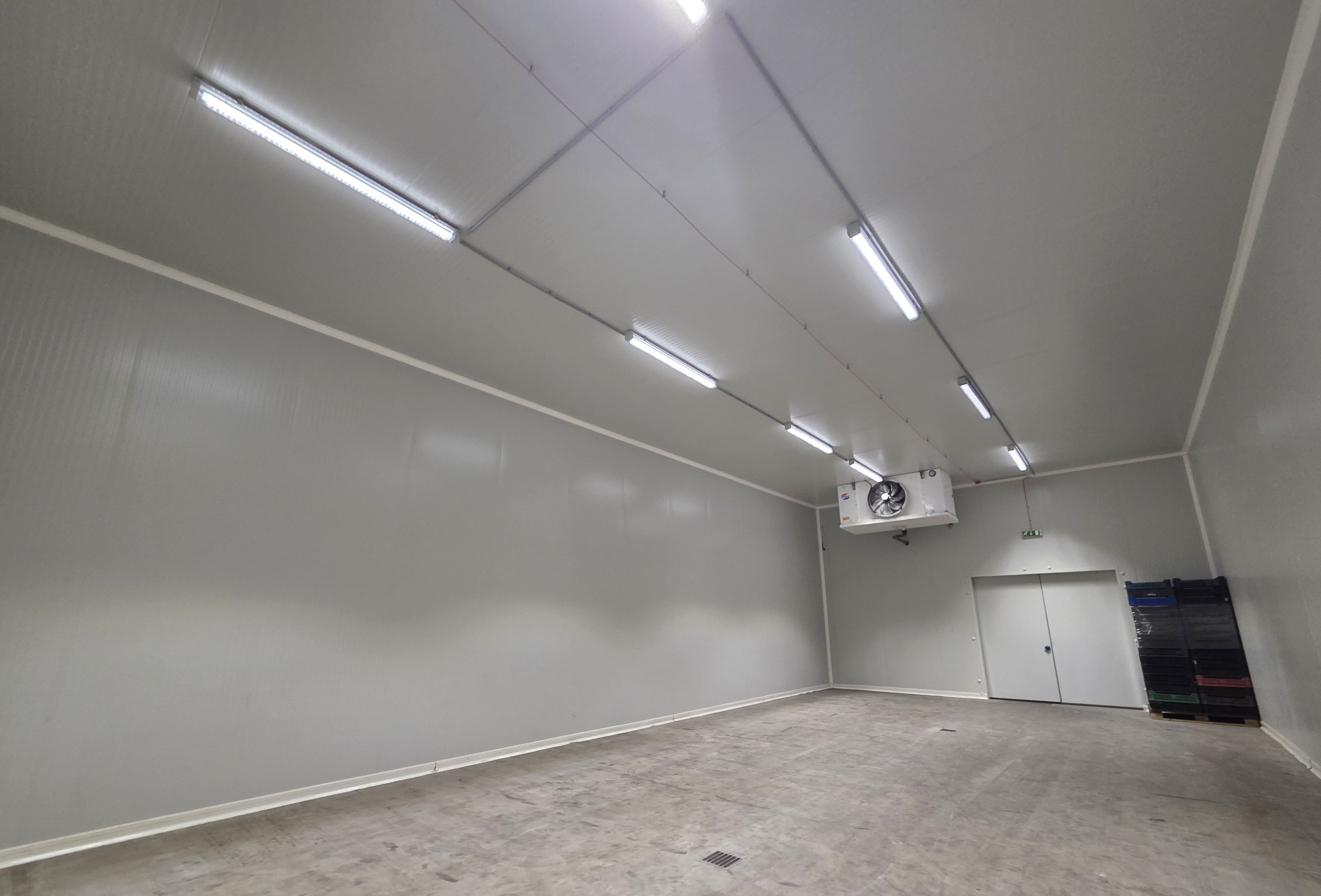 Chilled storage hall — 1,200 pallet positions for chilled-product handling